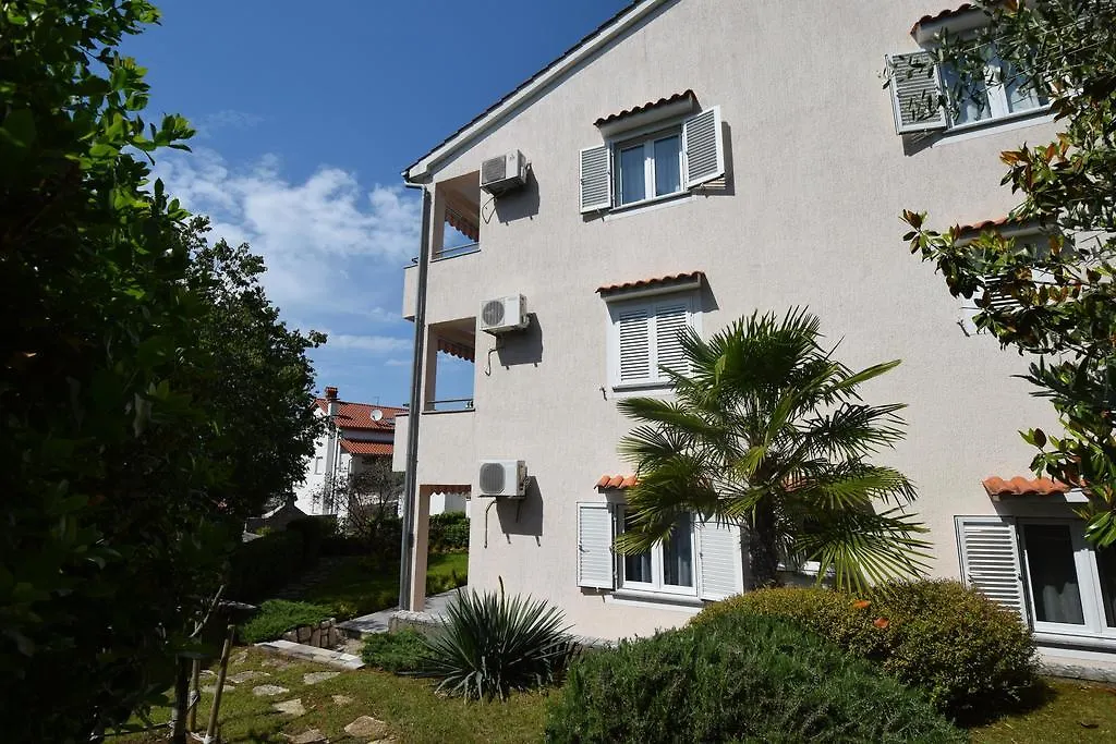 Apartments Katic 马林斯卡