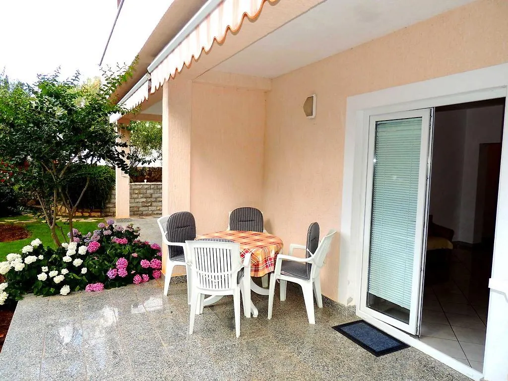 Apartments Katic Malinska